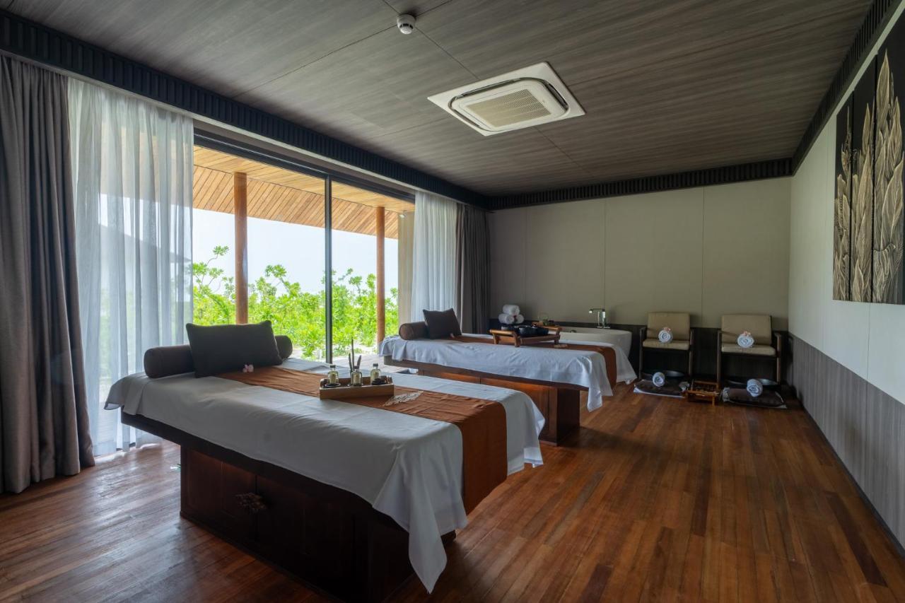 Madifushi Private Island Hotel Muli Exterior photo
